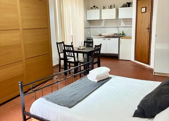 Appartement In A Historic Building Rome